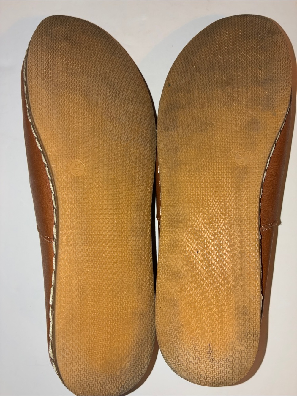 Charix, Women’s 39.5/ US 9, Camel Slip Ons, Leather - Picture 12 of 13